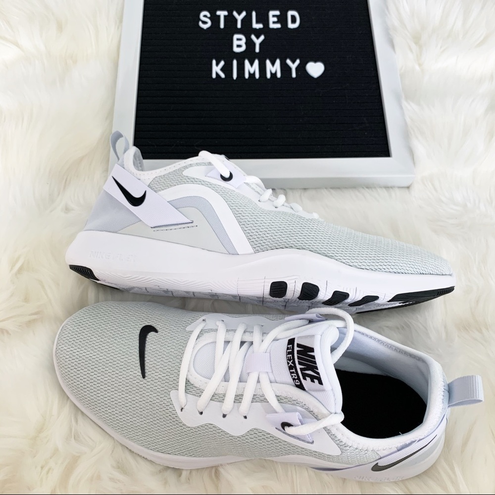 🌸 NIKE Flex Trainer Shoes Sneakers Training Gym - Picture 2 of 5